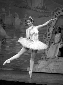 Angela Falivena as Sugarplum Fairy